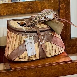 Vintage Fishing Creel Wicker Basket Canvas Shoulder Strap